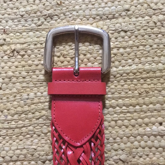 Red belt - Picture 2 of 3